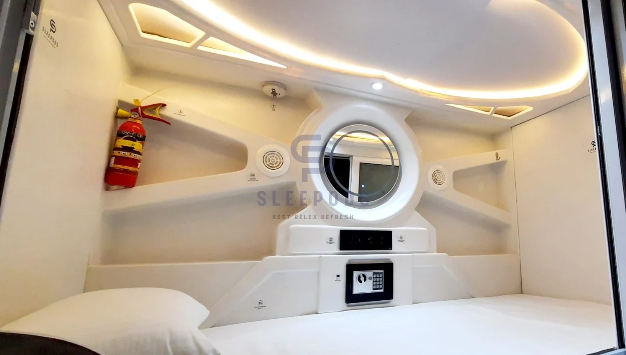 Platinum FRP Series - Mid-tier Pod - Premium capsule bed - Image 1 of 4